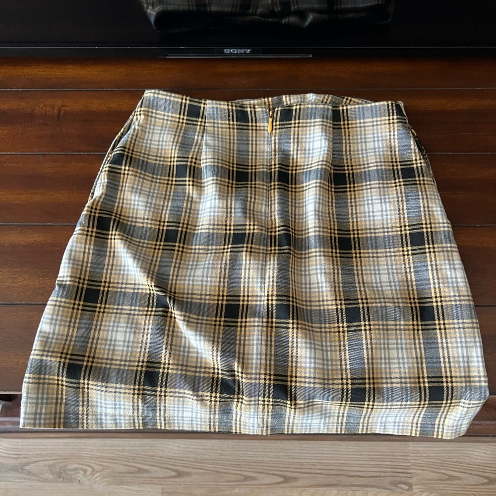 Urban Outfitters yellow plaid skirt
